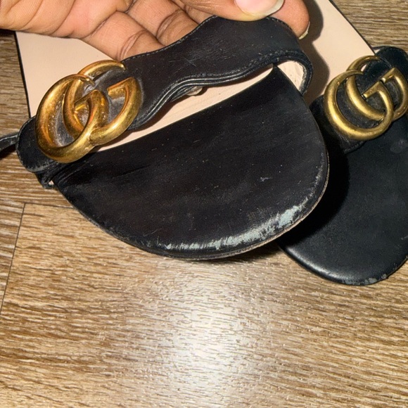 Gucci Black and Gold Women's Sandals - Picture 4 of 5